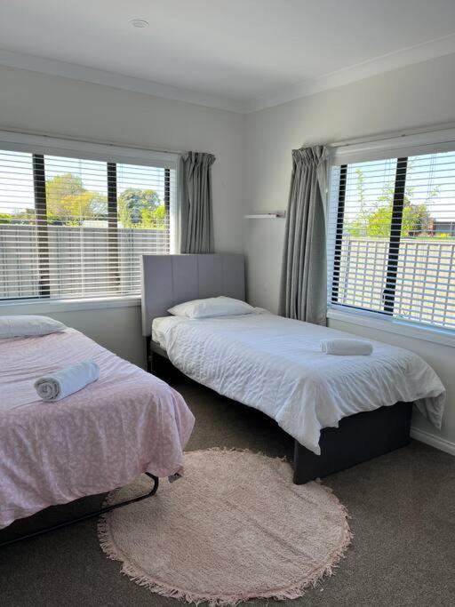 Vila Sunny Delight In Clive Exteriér fotografie