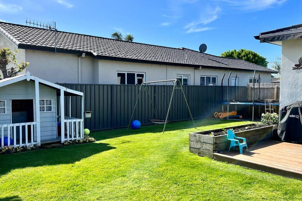 Vila Sunny Delight In Clive Exteriér fotografie